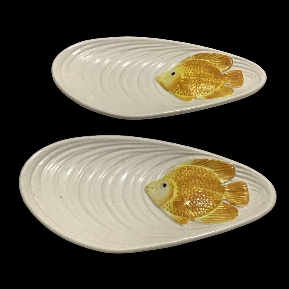 2 Vintage Bassano Italy Majolica 2441 3D Fish Sea Food Serving Dish Ocean Beach